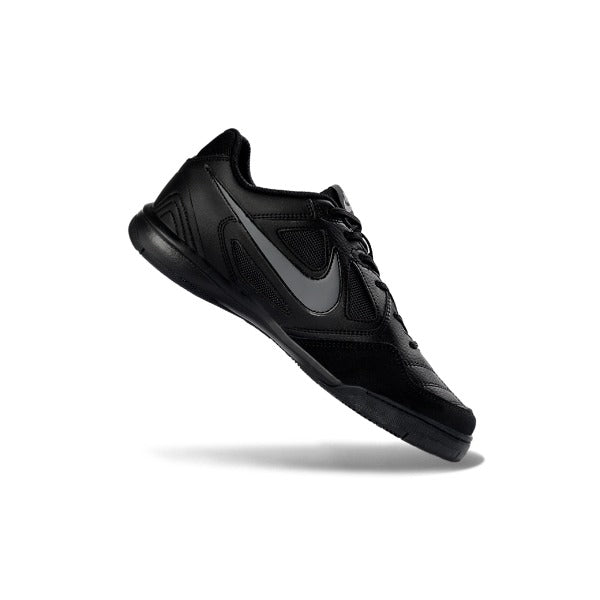 Nike SB Gato x Supreme Triple Black IC — Immagine 5