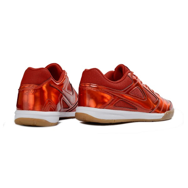 Nike SB Gato x Supreme Metallic Red IC — Bild 3
