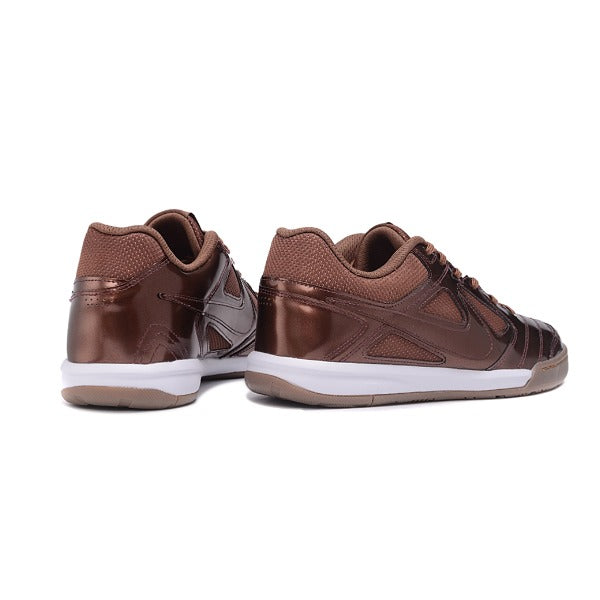 Nike SB Gato x Supreme Bronze IC — Bild 3
