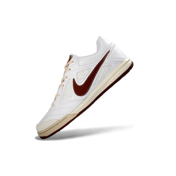 Nike SB Gato x Supreme White and Burgundy IC — Immagine 4